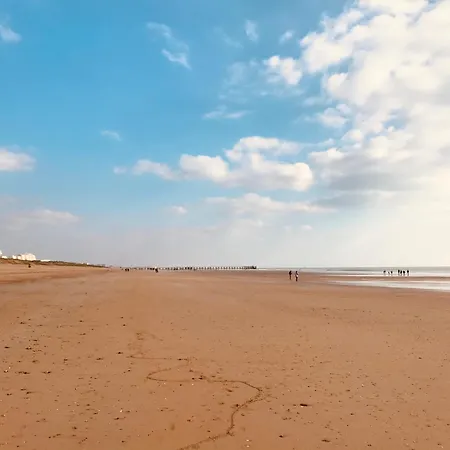 Les Alouettes Centre Et Semesterbostad *