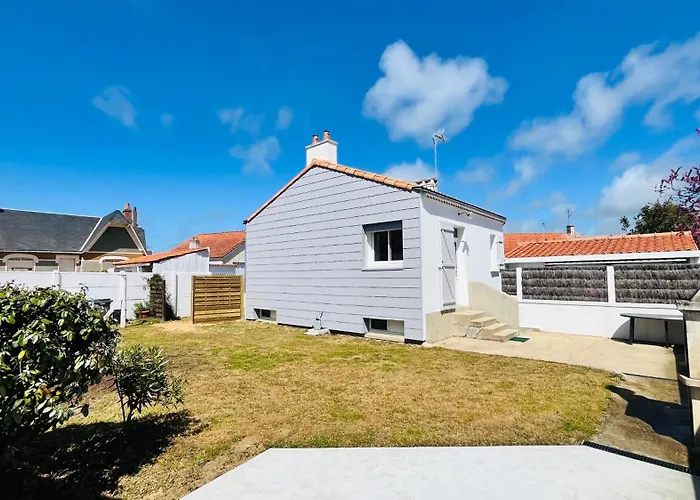 Les Alouettes Centre Et *